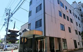 Hotel Hana Takayama 3*